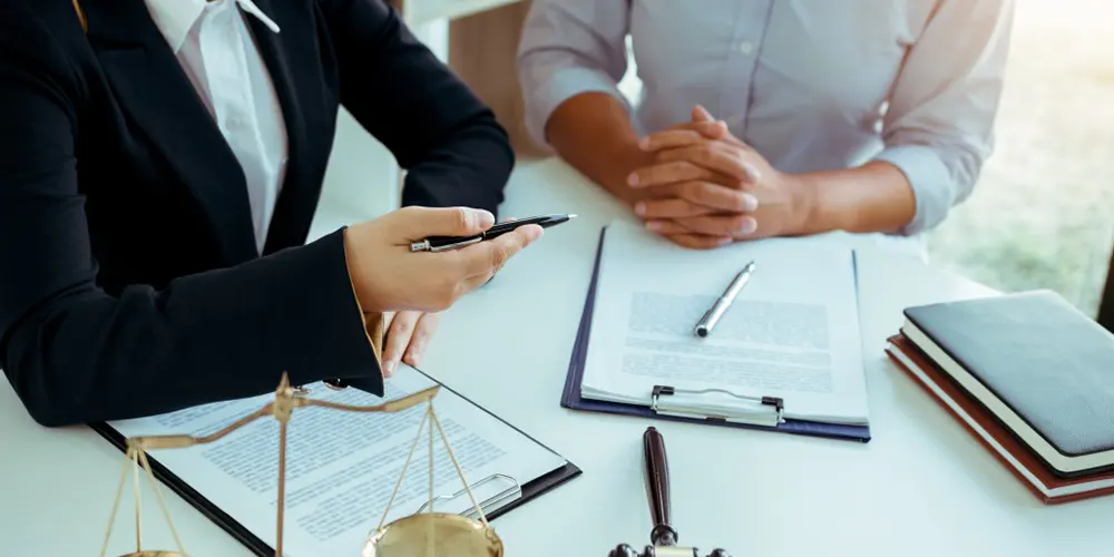 Assessoria Jurídica para Empresas: Por que a Conformidade Legal é Essencial para a Competitividade?