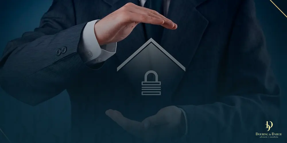 O que faz um advogado de holding: estratégias jurídicas para proteção e sucessão patrimonial